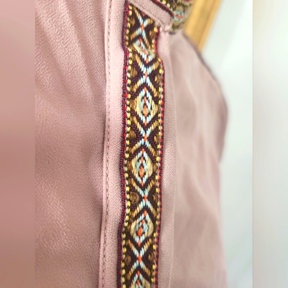 Free To Fly Button down - Picture 2 of 7